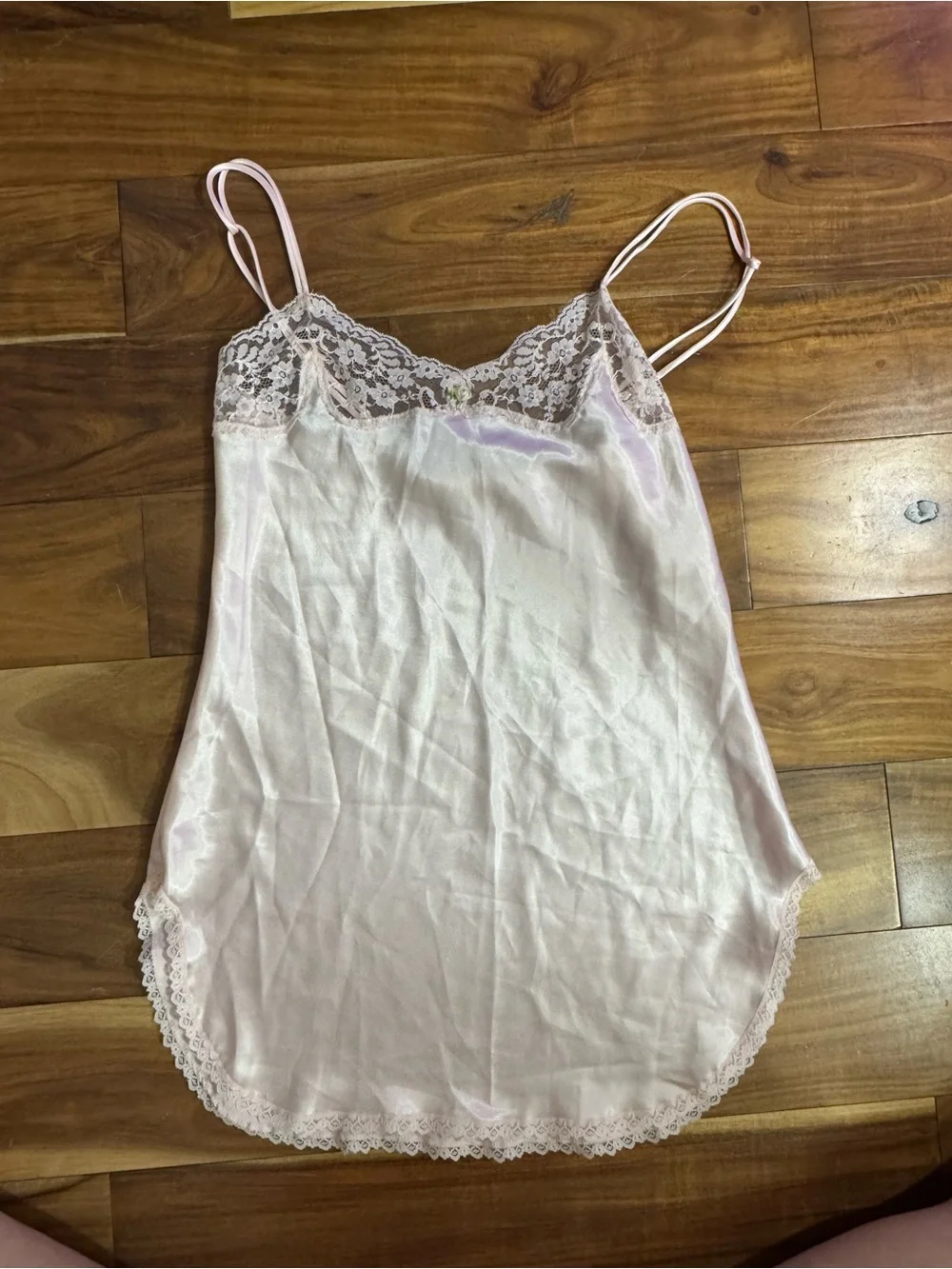 VTG Victoria’s Secret Silky Lace-Trim Chemise Slip - Pale Pink